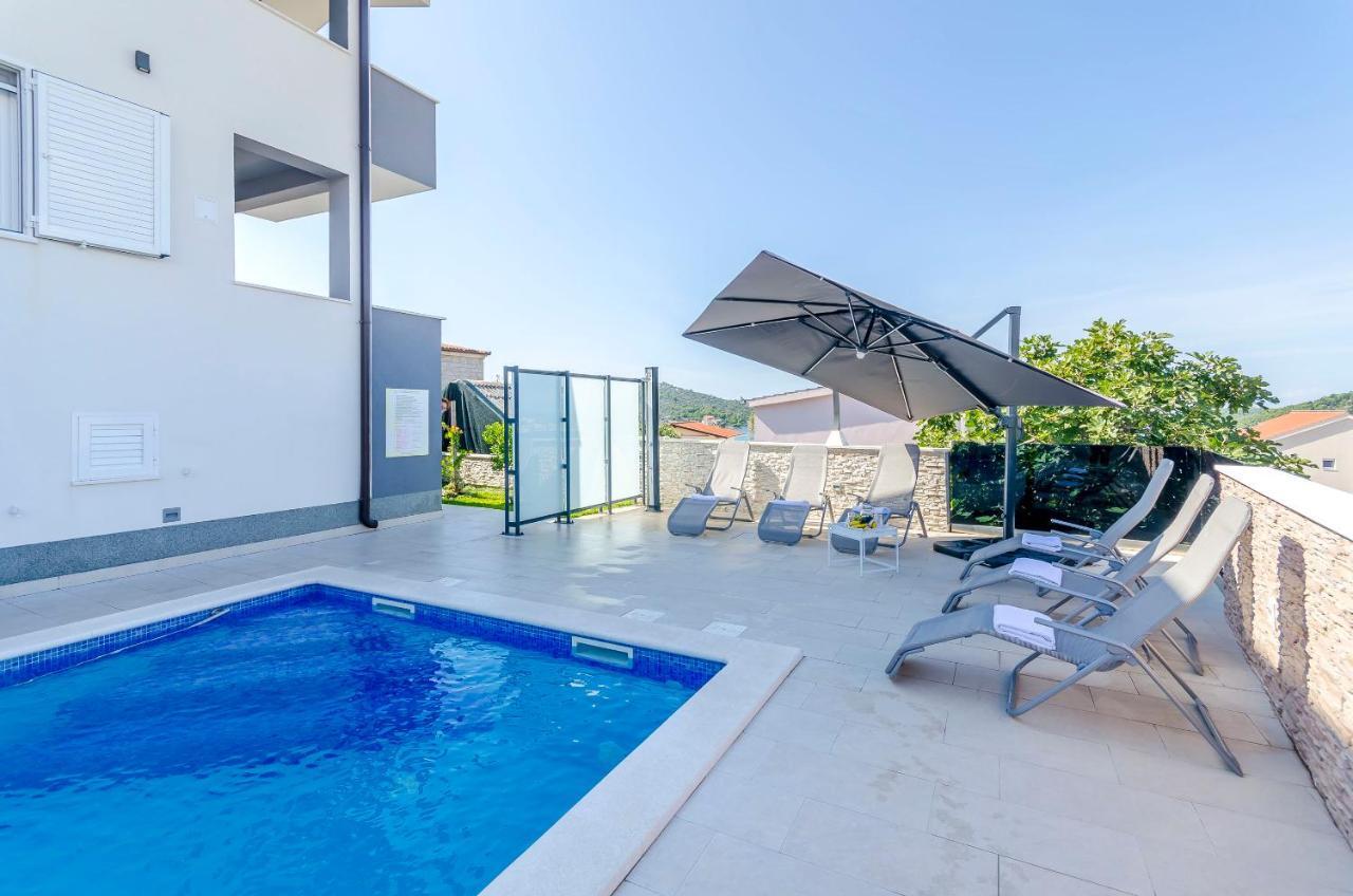 Apartments Katic Ražanj 外观 照片