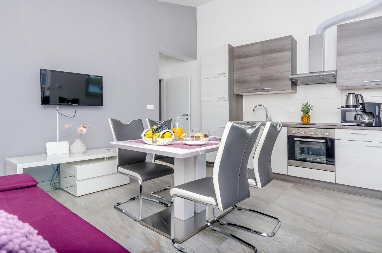 Apartments Katic Ražanj 外观 照片