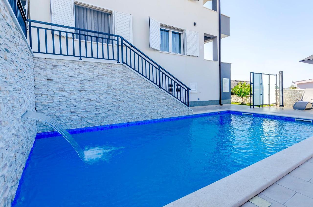 Apartments Katic Ražanj 外观 照片